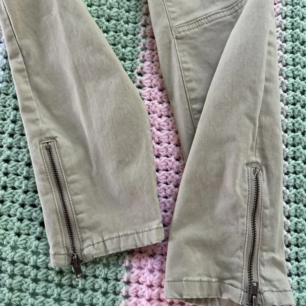 Mudd Size 5 FLX Stretch Khaki Pants Utility Skinny Zip Detailing Women’s/juniors